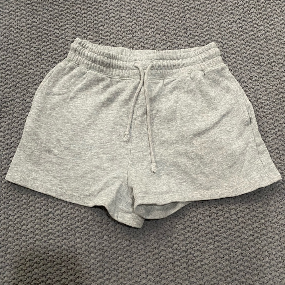 Light grey sweatshorts